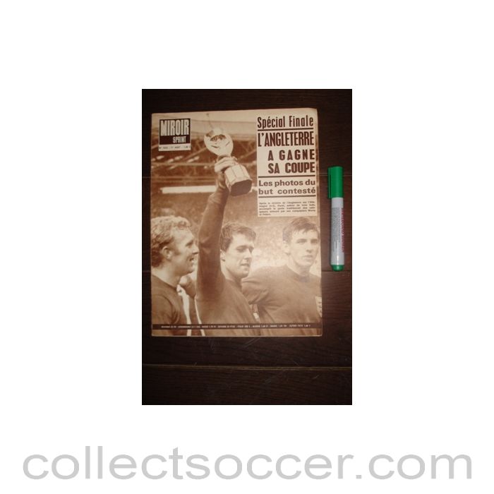 1966 - Miroir Sprint - French Magazine of 01/08/1966 covering the World Cup in England and England's victory