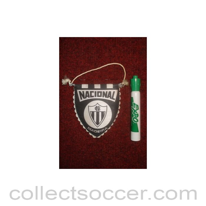 Nacional Madeira small Pennant once property of the football referee Neil Midgley