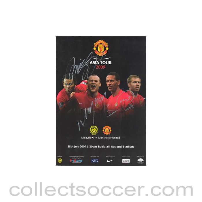 2009 - Manchester United Asia Tour 2009 - Malaysia XI v Manchester United official programme 18/07/2009 signed by Ryan Giggs, Wayne Rooney and Rio Ferdinand