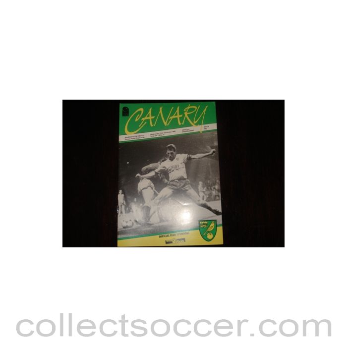 1985 - Norwich City v Manchester United official programme 11/12/1985 Screen Sport Super Cup