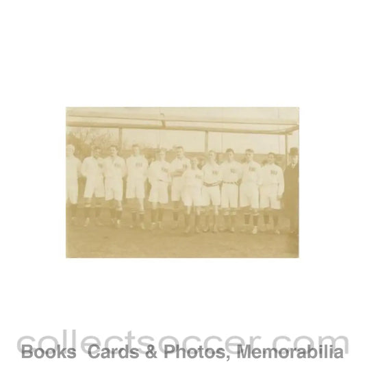 1909 - Team photograph postcard of 01/12/1909