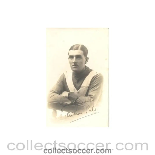 1918 circa Leeds United (City) Arthur Price signed postcard of 1930’s - a very successful player of Leeds City which