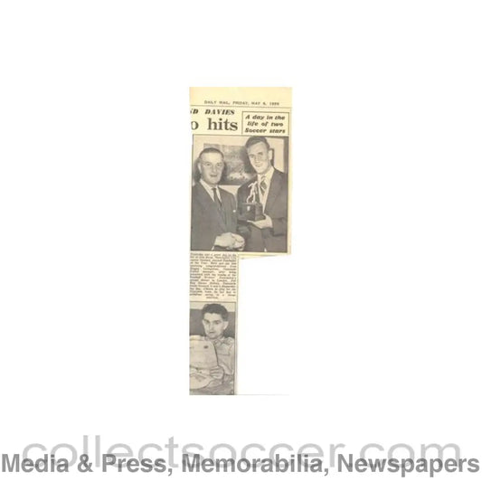 1955 - Don Revie Footballer Of The Year 06/05/1955 Newspaper Cutting
