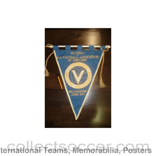 1971 - Victoria v The F.A. of England in Melbourne June 1971 official match exchange pennant Very Rare!