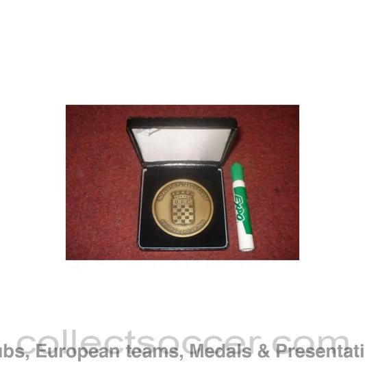 2001 - Champions League 2001-2002 Boavista v Manchester United Boavista large medal given to Manchester United officials