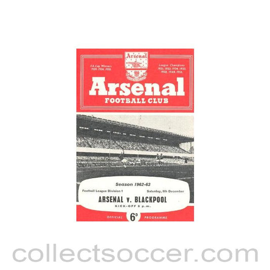 1962 - Arsenal v Blackpool official programme 08/12/1962