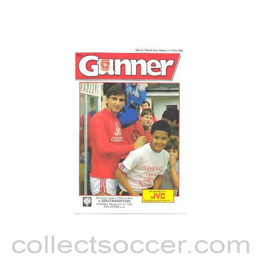 1987 - Arsenal v Southampton official programme 21/11/1987 League Cup