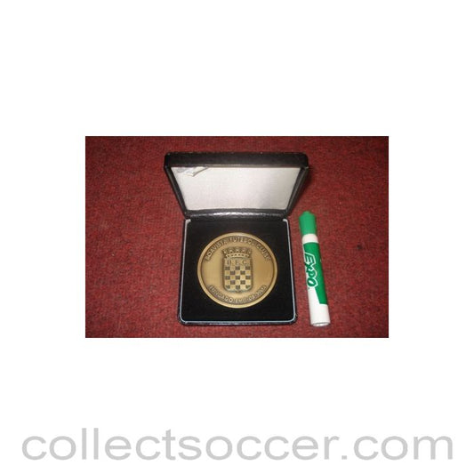 2001 - Champions League 2001-2002 Boavista v Manchester United Boavista large medal given to Manchester United officials