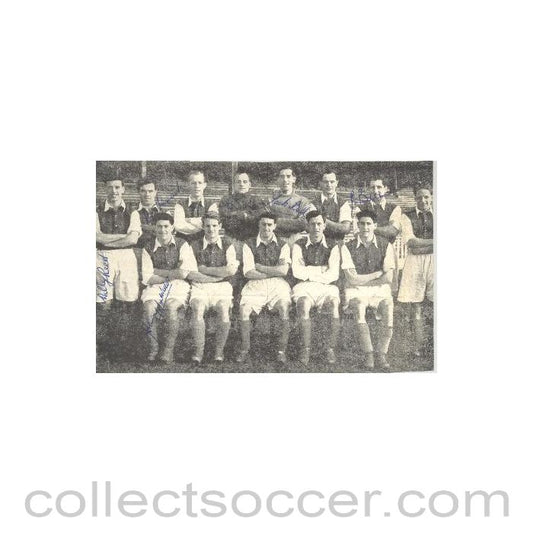 Brighton & Hove Albion team photograph newspaper cutting, signed by six players