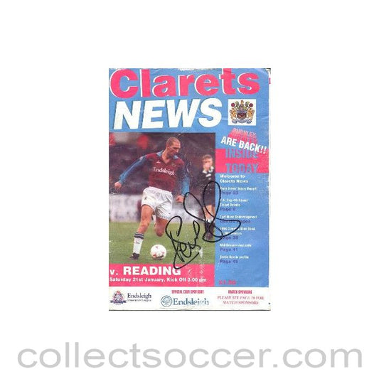 1995 - Burnley v Reading official programme 21/01/1995 League, signed