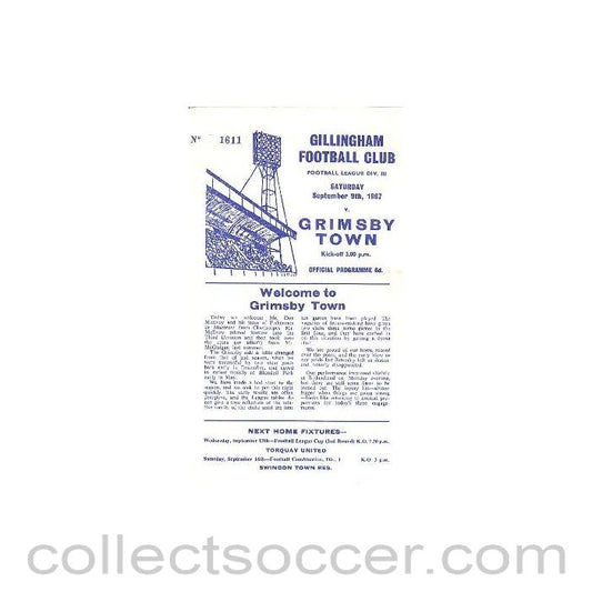 1967 - Gillingham v Grimsby Town official programme 09/09/1967