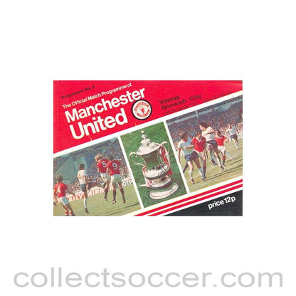 1977 - Manchester United v Norwich City official programme 19/11/1977