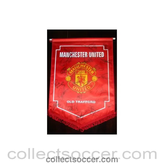 Manchester United Fully Signed large Pennant 41 x 29 cm