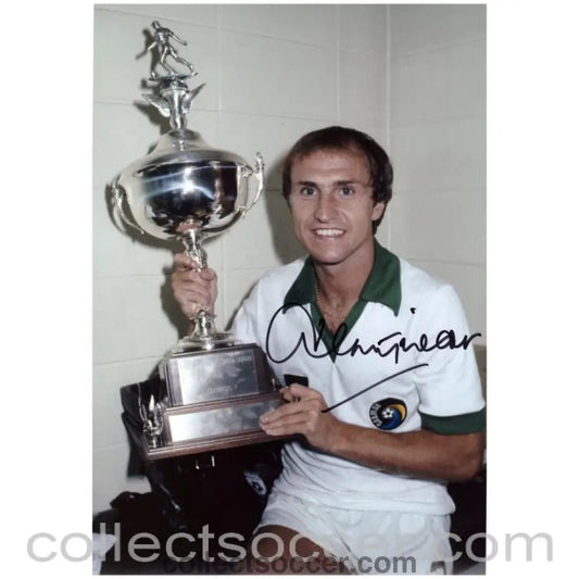 New York Cosmos - Dennis Tueart Original Autographed Photo - Collect Soccer