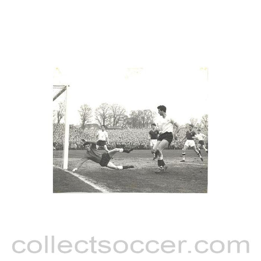 1963 - Tottenham Hotspur action photograph of season 1963-1964